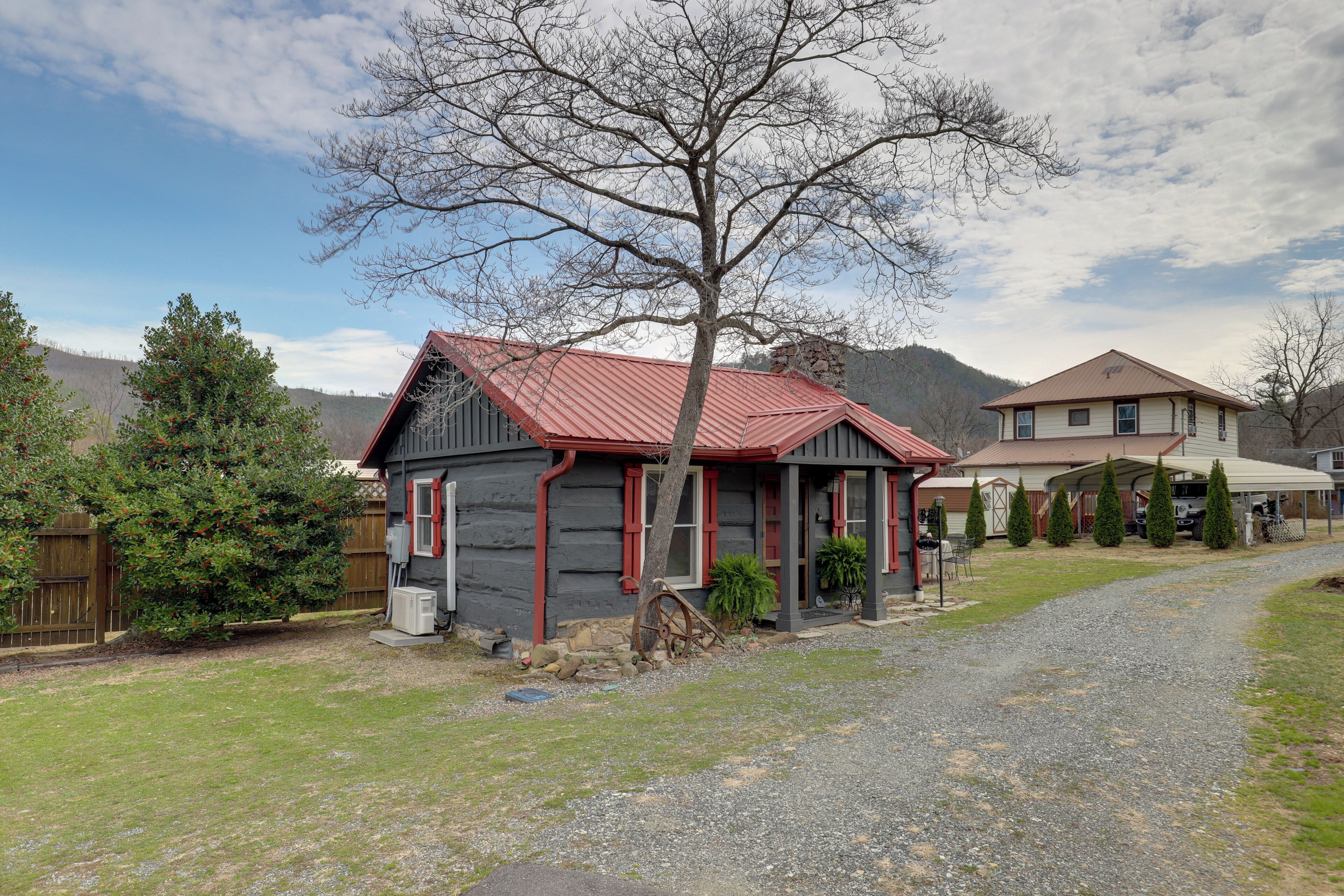 Apartment (0 Bedroom) | Exterior