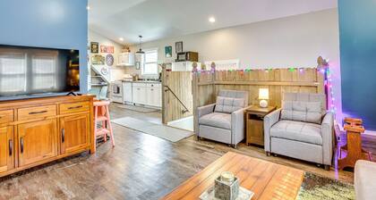 < 1 Mi to Beach: Quirky & Central Apt in Frankfort