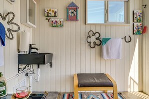 Cottage (0 Bedroom) | Interior