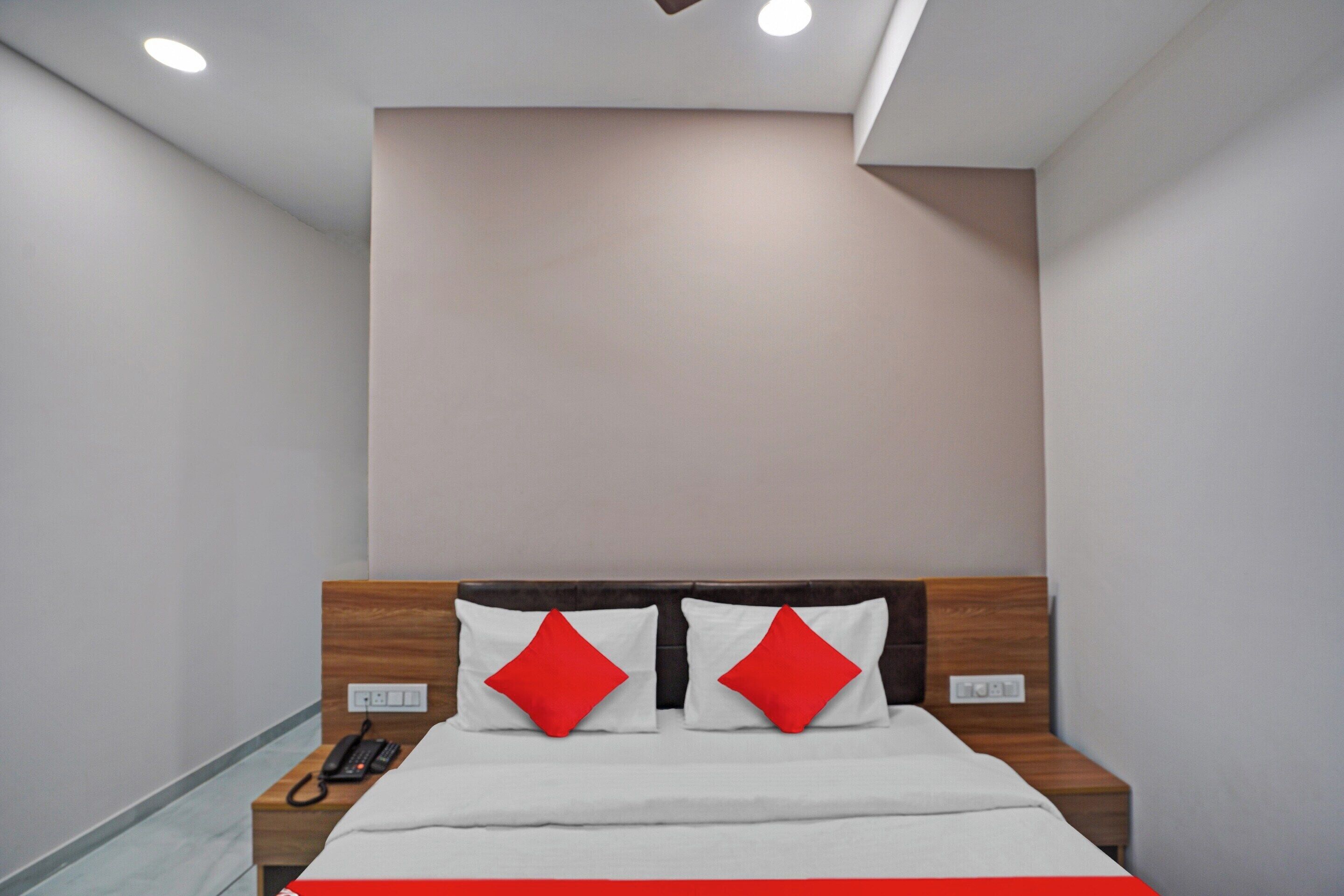 Photo - Hotel Sukoon, Best Luxurious Hotel Rooms In Surat City Center