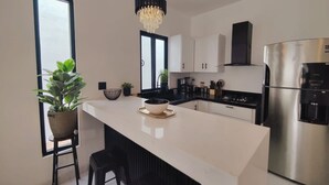 House | 3 bedrooms, high-speed internet - Beautiful 3bed 2bath new Home With Pool in Town (Puerto Peñasco)