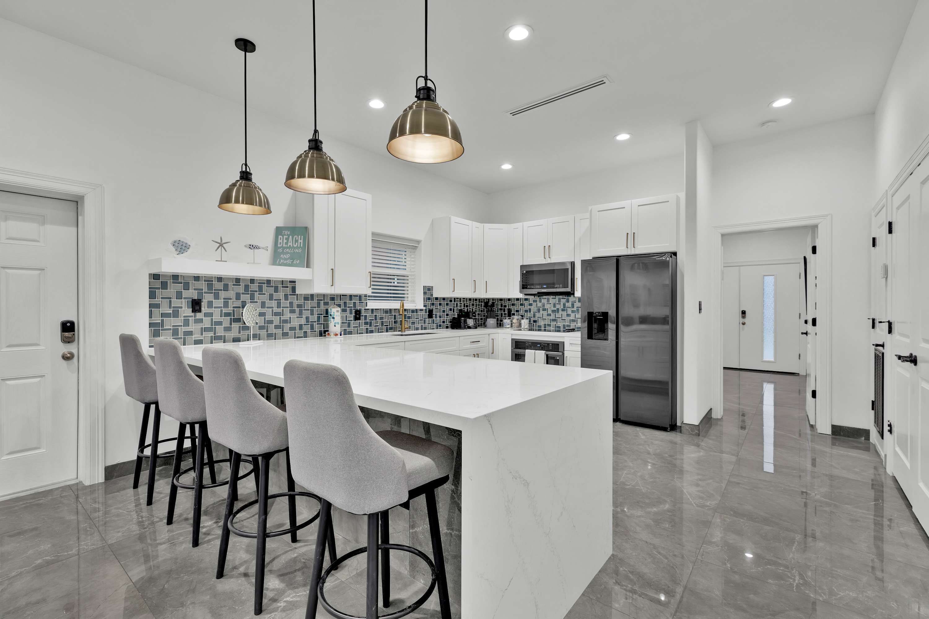 公寓 | 4 間臥室、網路服務