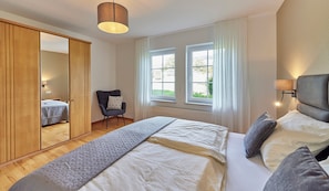 Apartment, 2 Schlafzimmer, Gartenblick | Zimmersafe, kostenloses WLAN, Bettwäsche