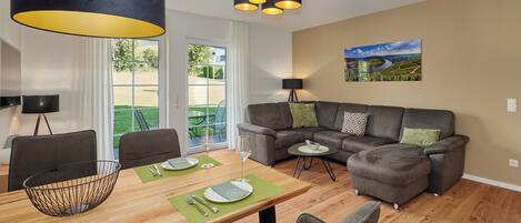 Apartment, 2 Schlafzimmer, Gartenblick | Zimmersafe, kostenloses WLAN, Bettwäsche