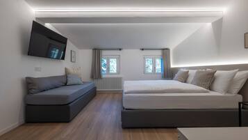 1 bedroom, in-room safe, travel crib, free WiFi