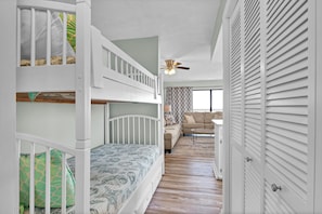 1 habitación, wifi y ropa de cama