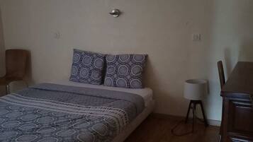 3 Schlafzimmer, Bügeleisen/Bügelbrett, kostenloses WLAN