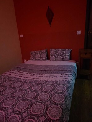 2 bedrooms, iron/ironing board