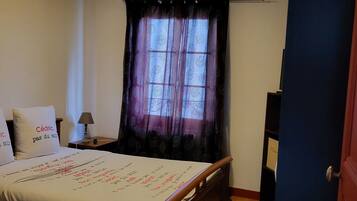 1 Schlafzimmer, Schreibtisch, Bügeleisen/Bügelbrett, WLAN