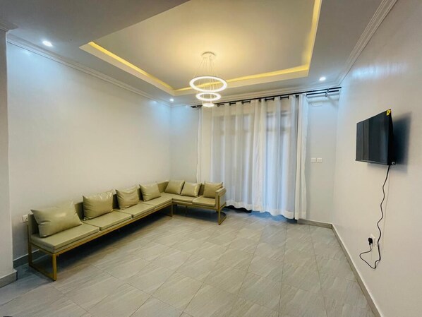 Bureau, espace de travail pour ordinateur portable