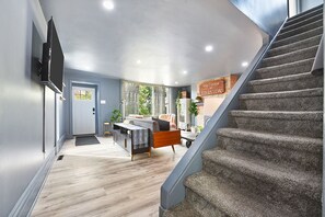 House, 3 Bedrooms | Interior