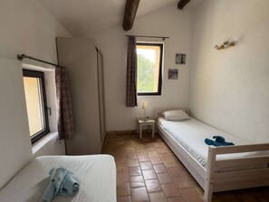 2 bedrooms, WiFi, bed sheets - 2 bedroom appartement - Cadenet (Puyvert)