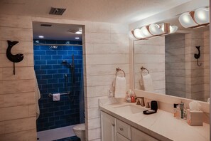 Appart'hĂŽtel, 2 chambres | Salle de bain