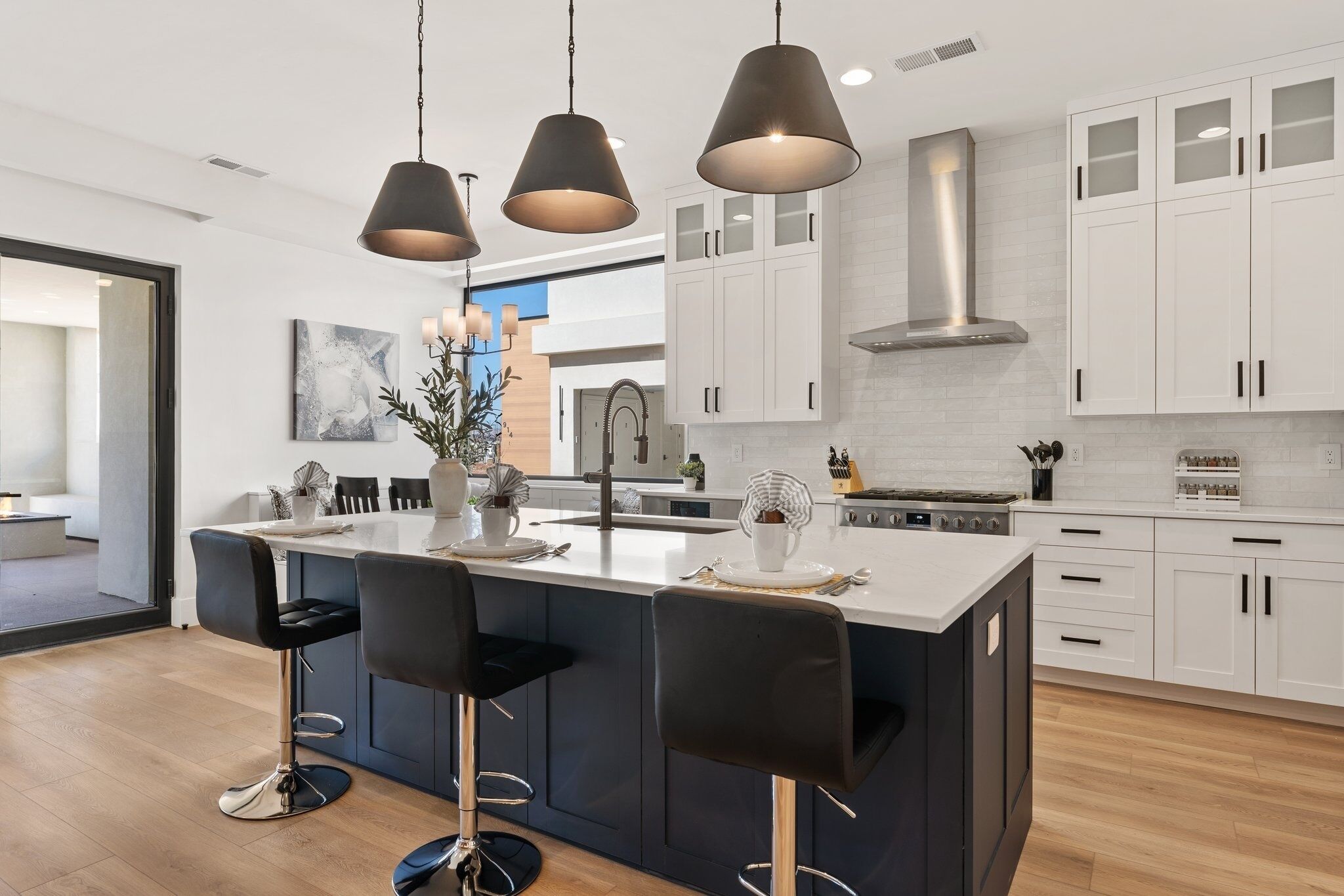 Private kitchen | Fridge, coffee/tea maker, toaster