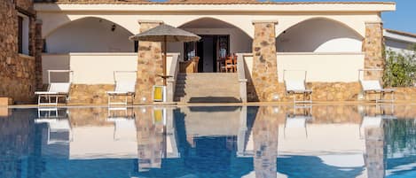 Appartement, 1 chambre, balcon | Piscine