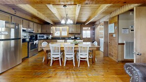 Ferienhütte, 4 Schlafzimmer | Eigene Küche | Kühlschrank, Ofen, Wasserkocher mit Kaffee-/Teezubehör, Toaster