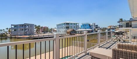 House, 2 Bedrooms | Outdoor dining