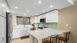 Condo, 2 Bedrooms | Private kitchen - Kauai Makahuena 4202 2 Bedroom Condo (Koloa)