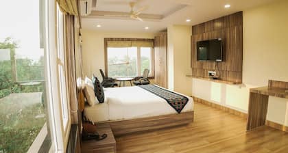Hotel Grand Residency