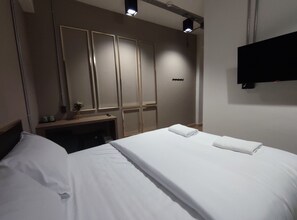 高级房 | 熨斗/熨板、免费 WiFi、床单