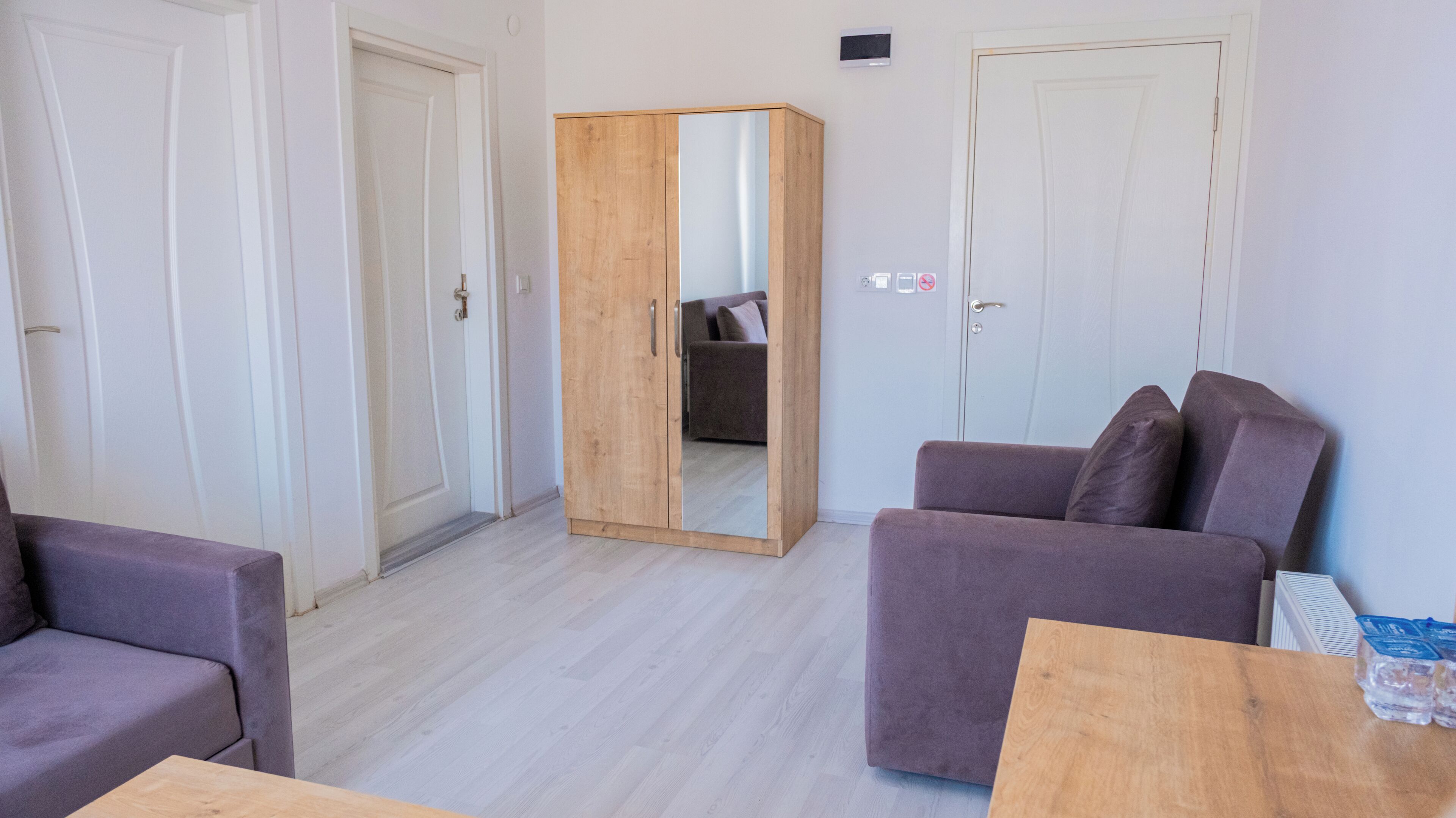 Desk, laptop workspace, free WiFi