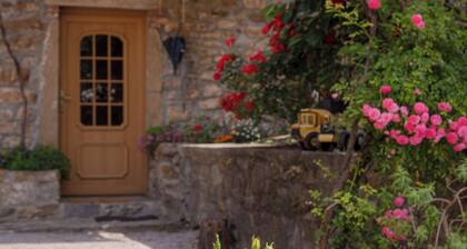 Fairy-tale Tiny House From 17th Century