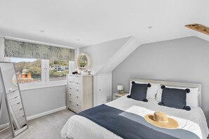 3 عدّة غرف نوم ومكواة/لوح كي وواي فاي مجانًا