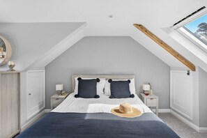 3 chambres, fer et planche à repasser, accès au Wi-Fi (inclus)