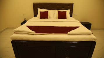 Free WiFi, bed sheets