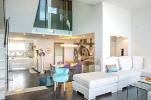 Télévision, cheminée