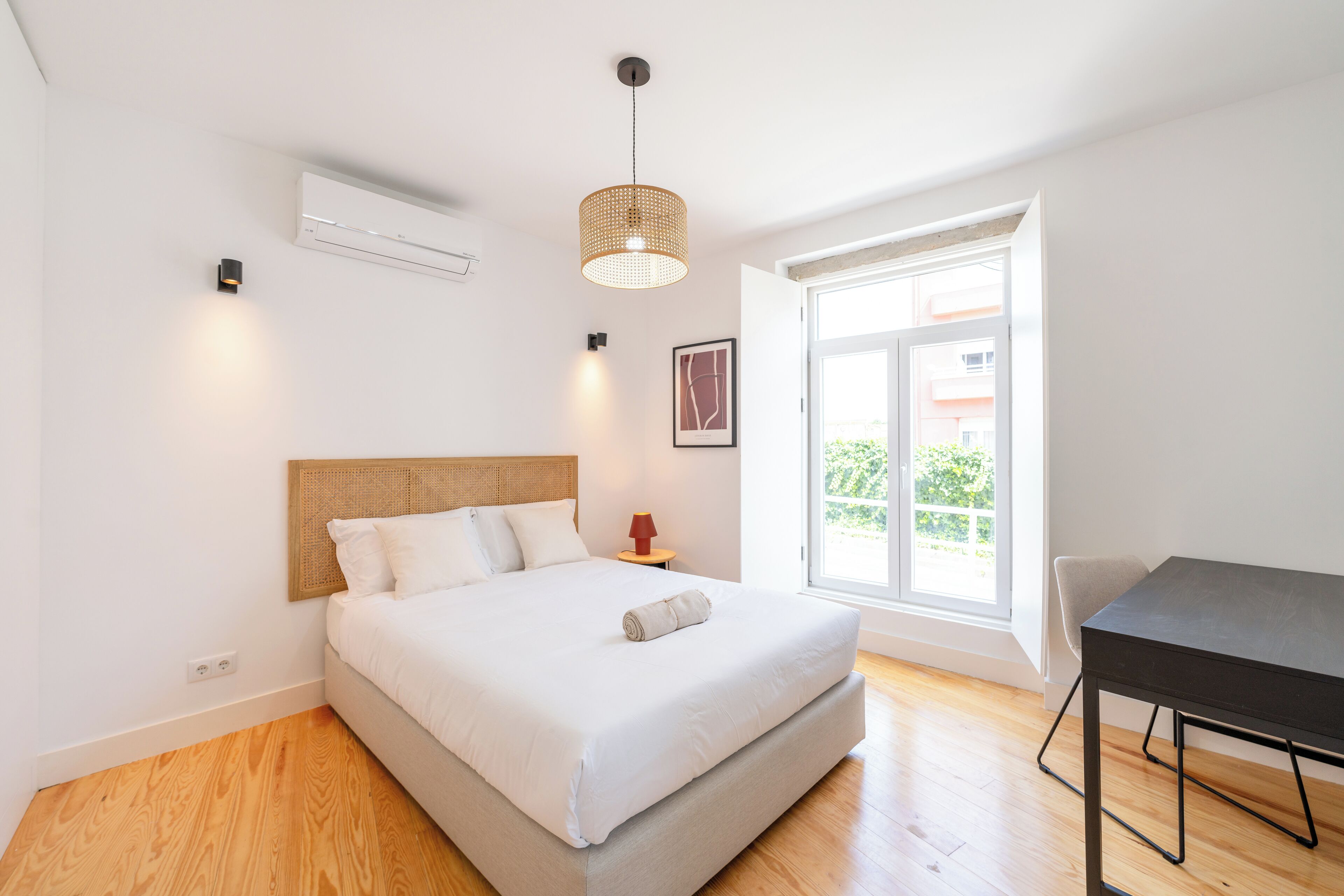 Comfort Apartment | Desk, laptop workspace, iron/ironing board, free WiFi