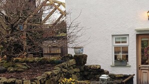 Miscellaneous - Riverside Cottage at Logwood Mill (Ballyclare)