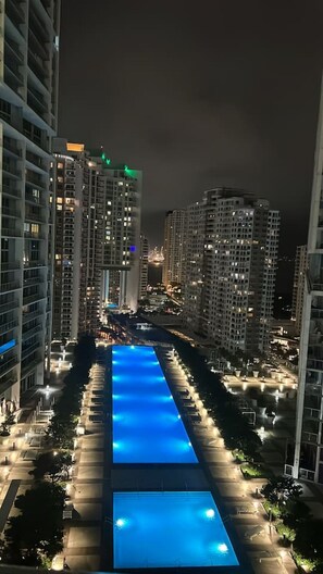 Pool - Luxury Unit - W Residence Brickell (Miami)