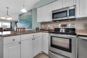 Apartment, Mehrere Betten (Villas on the Gulf unit D2) | Eigene Küche