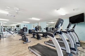 Fitness facility - Direct Oceanfront ~ KING Suite - Steps to Beach (Hilton Head Island)