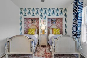 3 chambres, fer et planche à repasser, accès Internet, draps fournis
