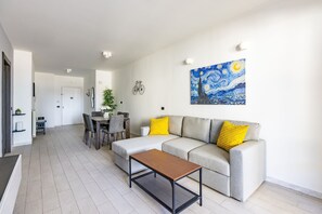 Apartment - Casa Kenzo With Parking by Napoliapartments (Naples)