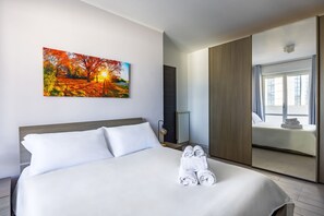House | 2 bedrooms - Casa Kenzo With Parking by Napoliapartments (Naples)