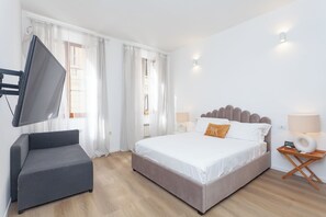 2 chambres, fer et planche à repasser, Wi-Fi, draps fournis