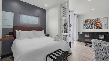 1 chambre, fer et planche à repasser, Wi-Fi, draps fournis