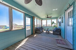 Interior - Handicap Accessible-Vacation Rental in Sargent with Screened-In Porch (Sargent)