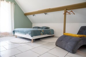 2 bedrooms, WiFi, bed sheets