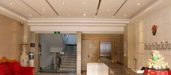 Weihai Zhenlin Training Mansion