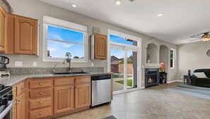 4 bedrooms - Vegas 30 Day Pool Spa (Las Vegas)