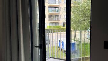 Deluxe Double Room, 1 Queen Bed | Terrace/patio