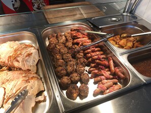 客房, 1 间卧室, 无障碍, 吸烟房 | 用餐