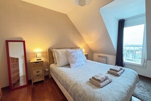 3 Schlafzimmer, Bügeleisen/Bügelbrett, WLAN, Bettwäsche