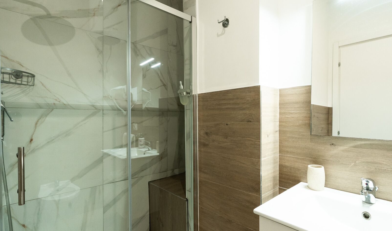 Foto - BARIROOMS - Melo Suites