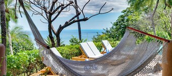 Luxury Villa: Hot Tub: Ocean Views: Fully Staffed