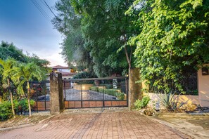 Villa | 15 bedrooms - Luxury Villa: Hot Tub: Ocean Views: Fully Staffed (Tamarindo)